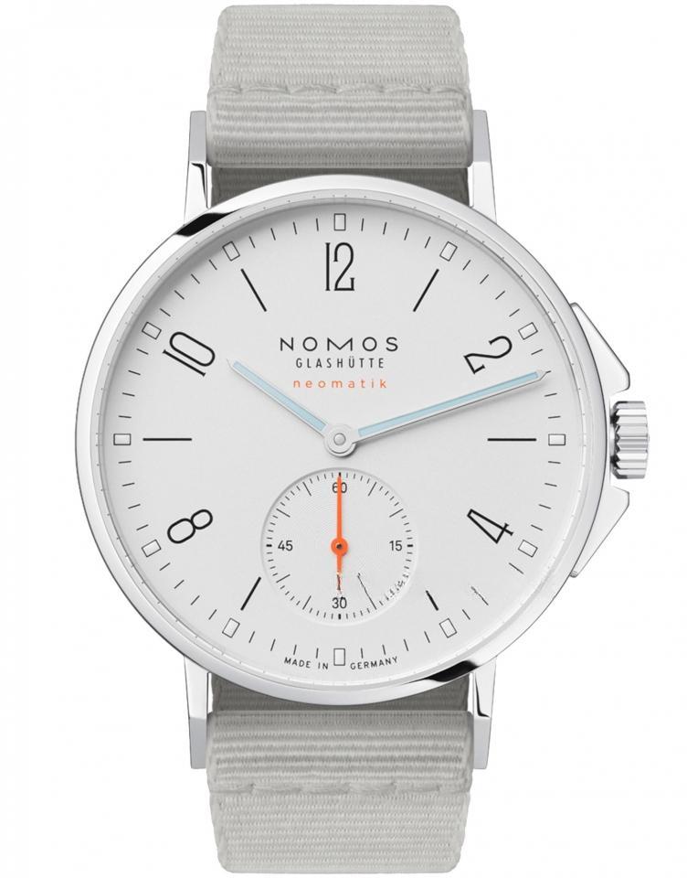 NOMOS 560
