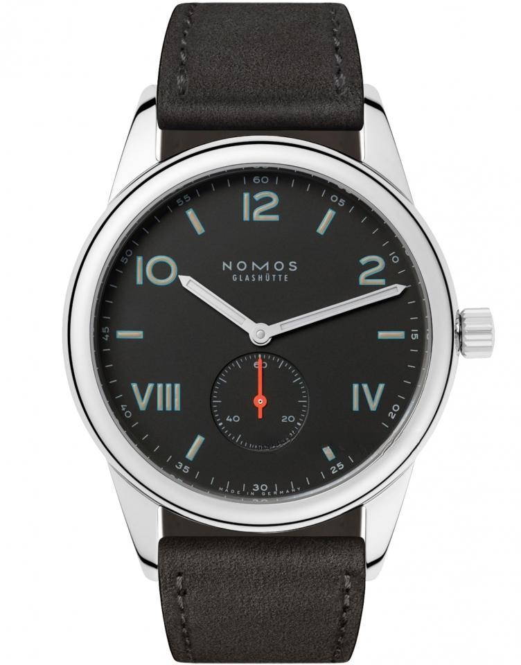 NOMOS 736