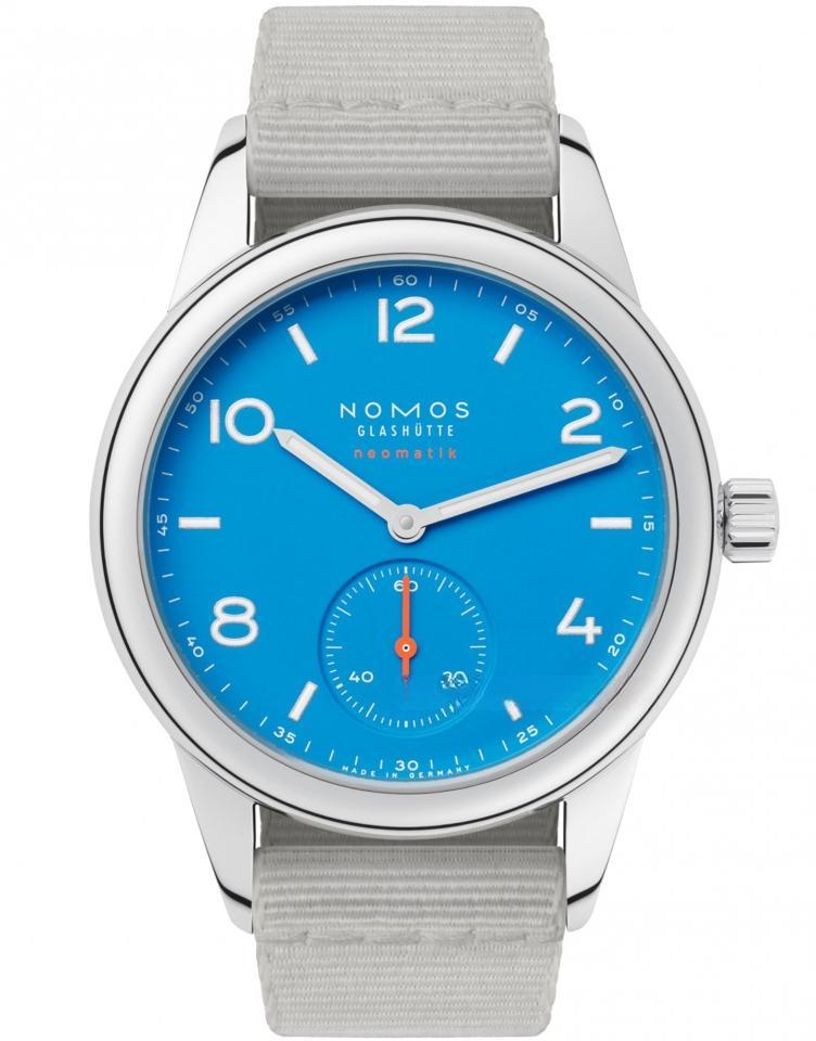 NOMOS 742